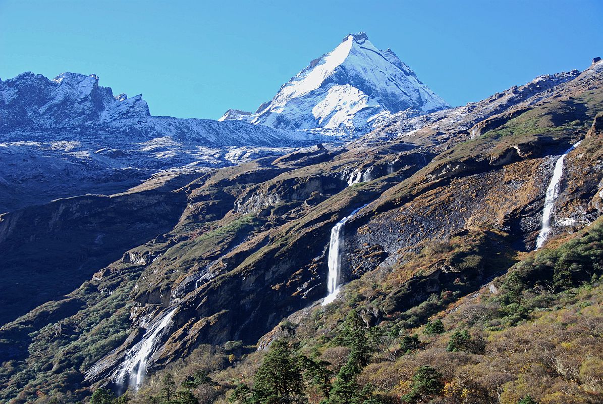 Rolwaling 05 02 Waterfalls Below Dorje Phagmo Just After Beding